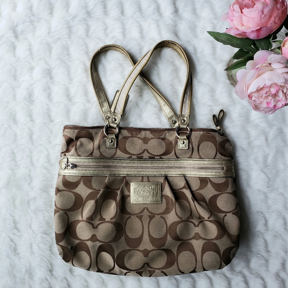 Coach Daisy Poppy Tote